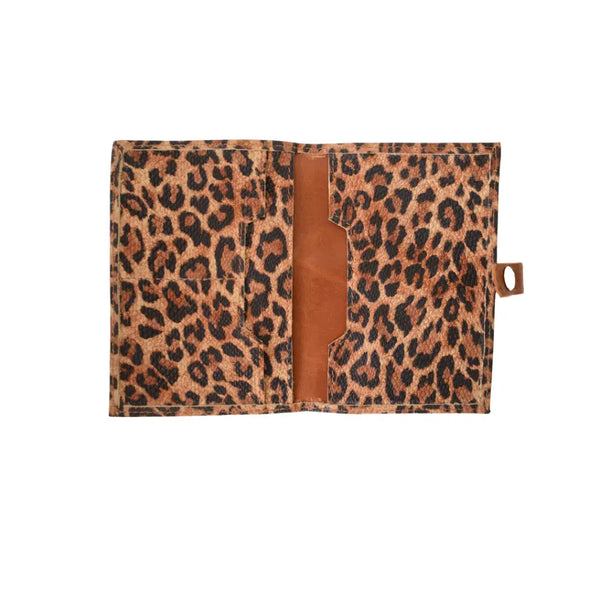 Porta Pasaporte Animal Print Nela