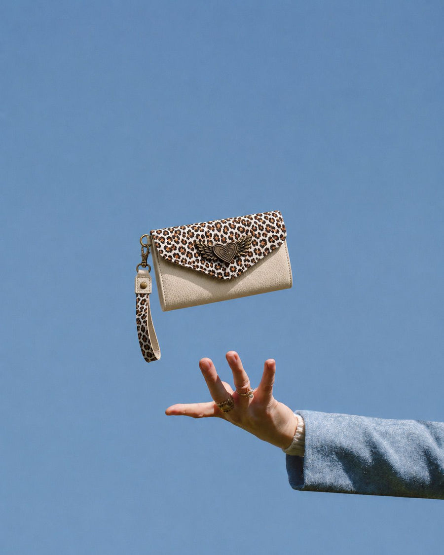 Billetera Maxi Blanco / Leopardo