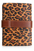Porta Pasaporte Nela Animal Print con Café